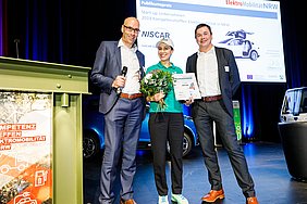 Verleihung des StartUp-Preises beim Kompetenztreffen "ElektroMobilität in NRW"